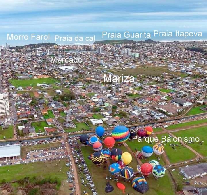 Kitnet K1 Em Torres-Rs - Na Mais Bela Praia Gaucha - Cozinha - Banheiro - Ar Condicionado - Smart Tv 32' - Wi-Fi - Anfitria Superhost No Bnb Eksteriør bilde