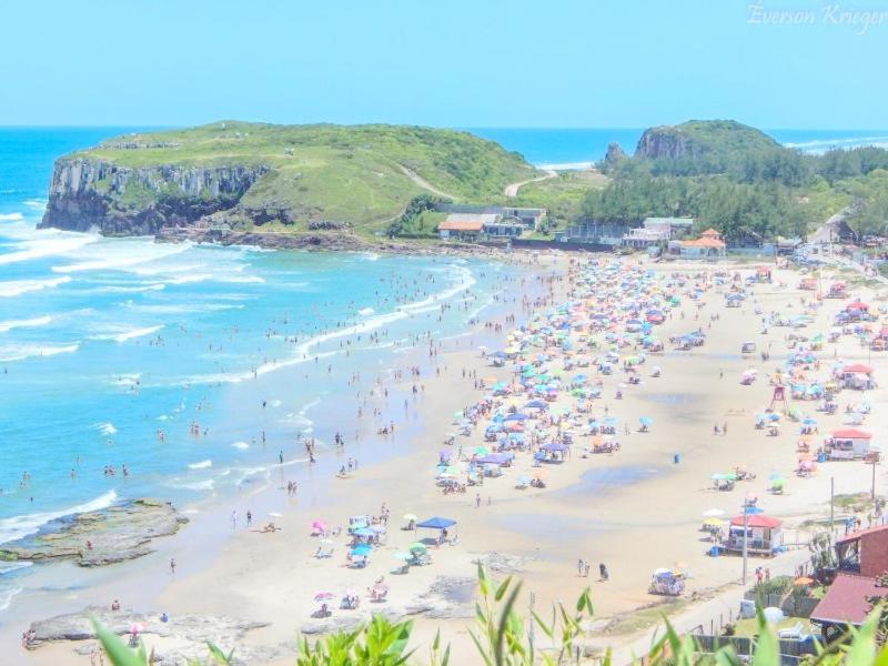 Kitnet K1 Em Torres-Rs - Na Mais Bela Praia Gaucha - Cozinha - Banheiro - Ar Condicionado - Smart Tv 32' - Wi-Fi - Anfitria Superhost No Bnb Eksteriør bilde