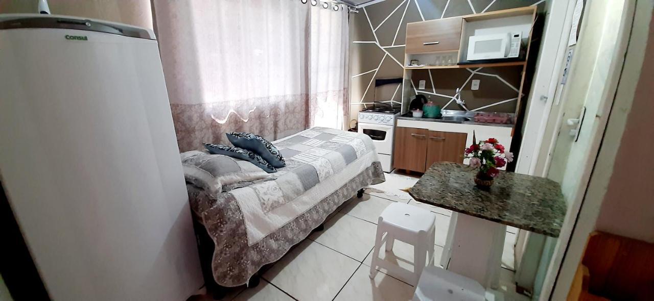 Kitnet K1 Em Torres-Rs - Na Mais Bela Praia Gaucha - Cozinha - Banheiro - Ar Condicionado - Smart Tv 32' - Wi-Fi - Anfitria Superhost No Bnb Eksteriør bilde