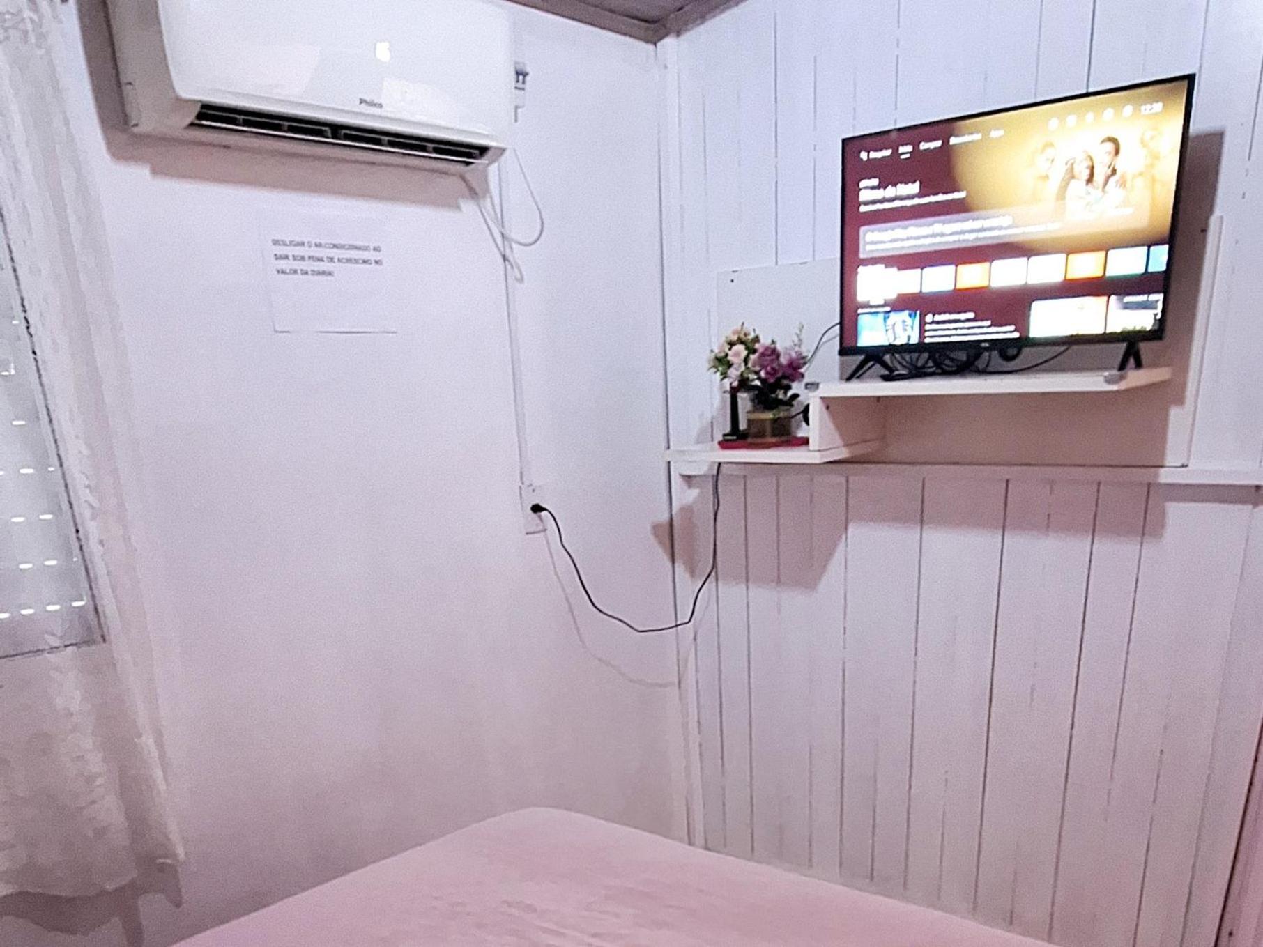 Kitnet K1 Em Torres-Rs - Na Mais Bela Praia Gaucha - Cozinha - Banheiro - Ar Condicionado - Smart Tv 32' - Wi-Fi - Anfitria Superhost No Bnb Eksteriør bilde